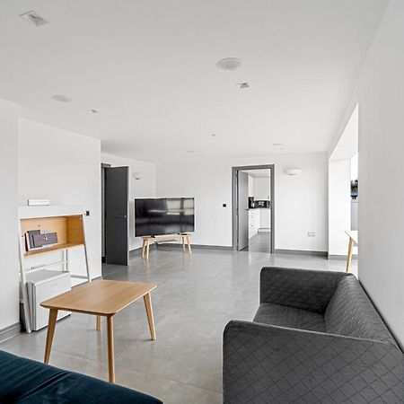 Long Letting - Luxurious 3 Bedroom Penthouse In City Centre - Parking Included! Chelmsford Eksteriør bilde