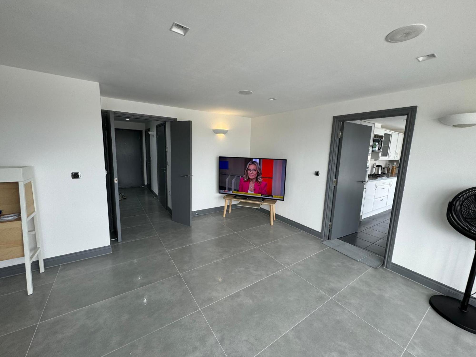 Long Letting - Luxurious 3 Bedroom Penthouse In City Centre - Parking Included! Chelmsford Eksteriør bilde
